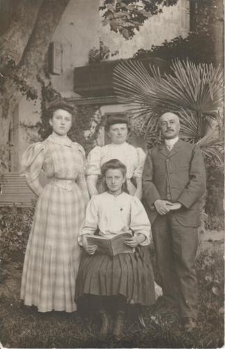 Denise Giraud et sa famille 1910